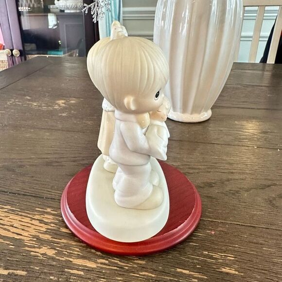PRECIOUS MOMENTS Vintage 1980 Rejoicing With You Figurine Parents & Baby - Picture 5 of 8